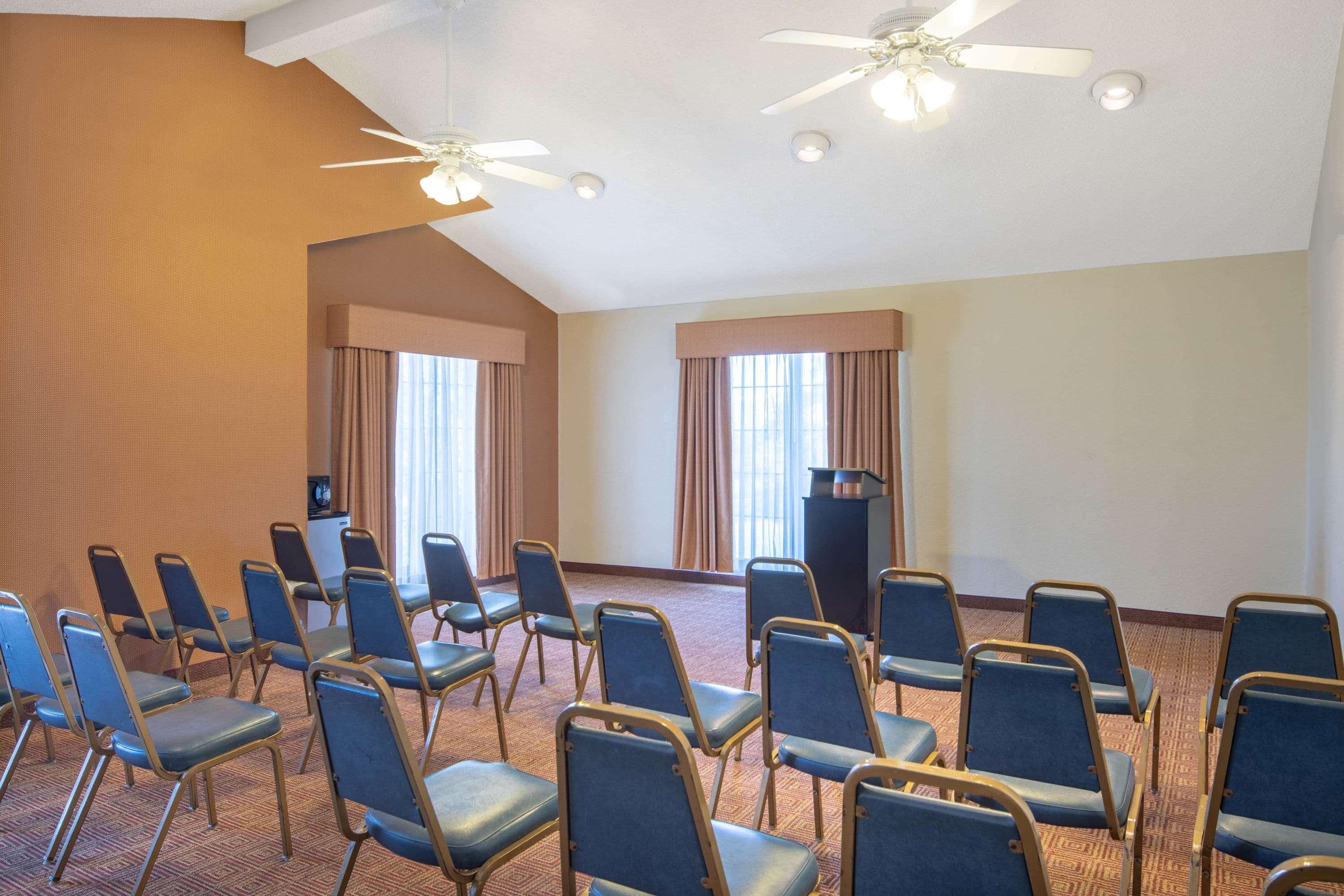 Budget Inn & Suite Atlanta Marietta Stadium Екстериор снимка