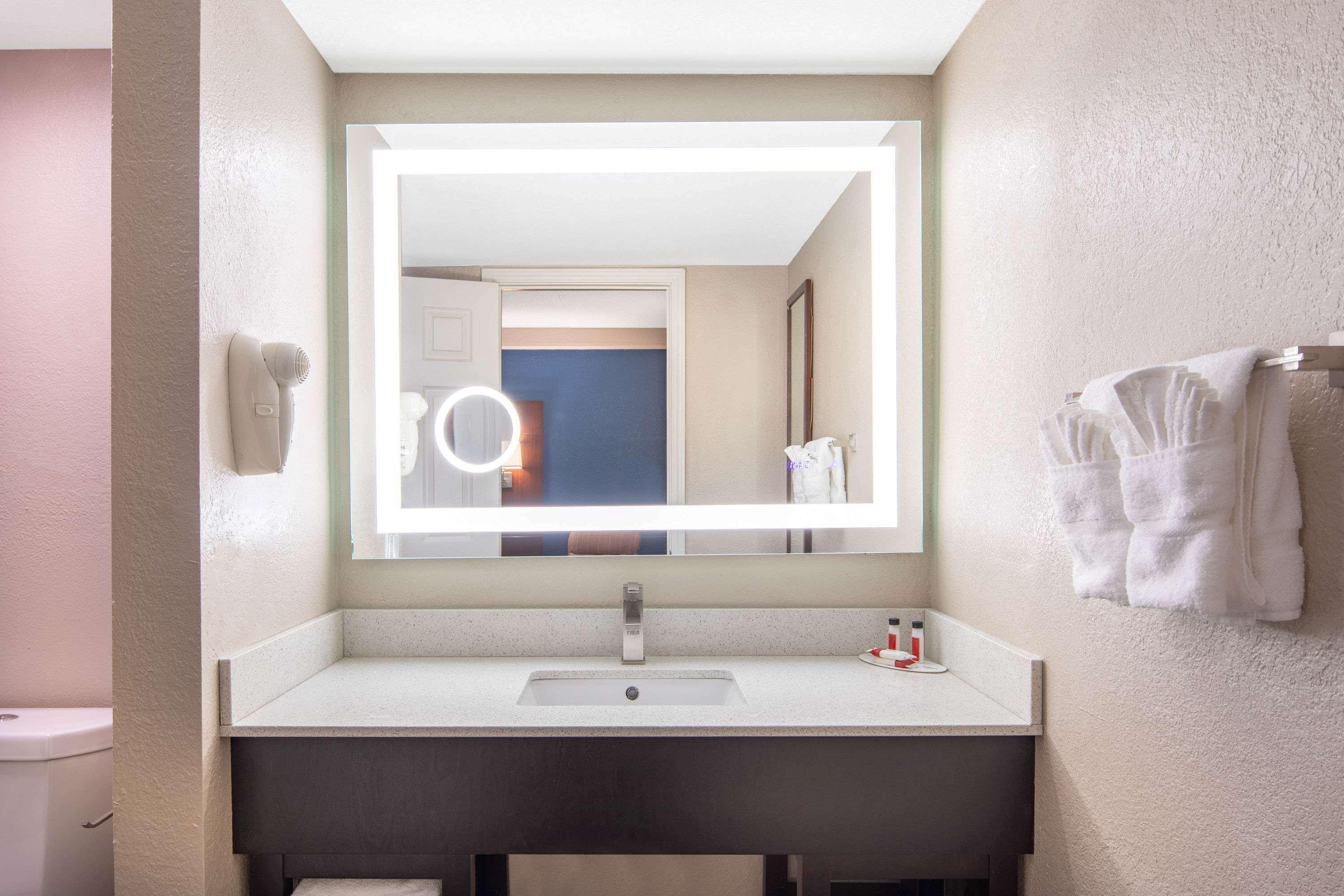 Budget Inn & Suite Atlanta Marietta Stadium Екстериор снимка