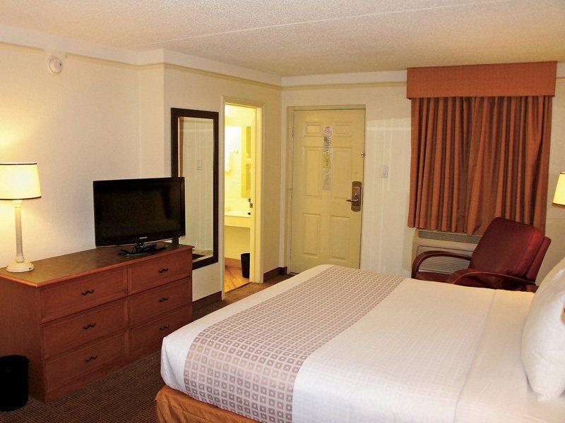 Budget Inn & Suite Atlanta Marietta Stadium Екстериор снимка