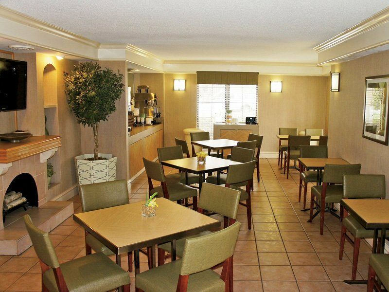 Budget Inn & Suite Atlanta Marietta Stadium Екстериор снимка